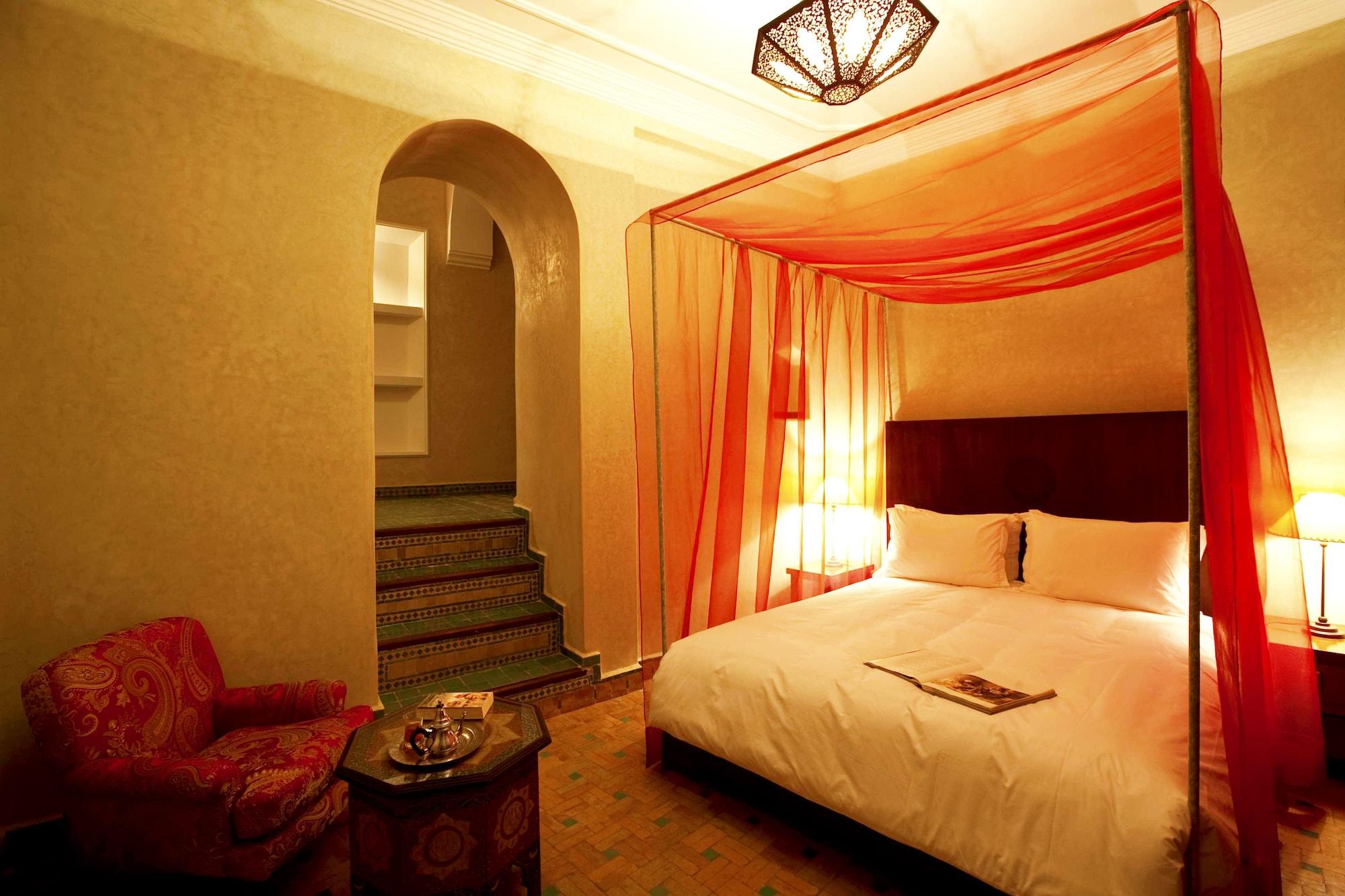 Riad Les Bougainvilliers Marrakesh Bagian luar foto