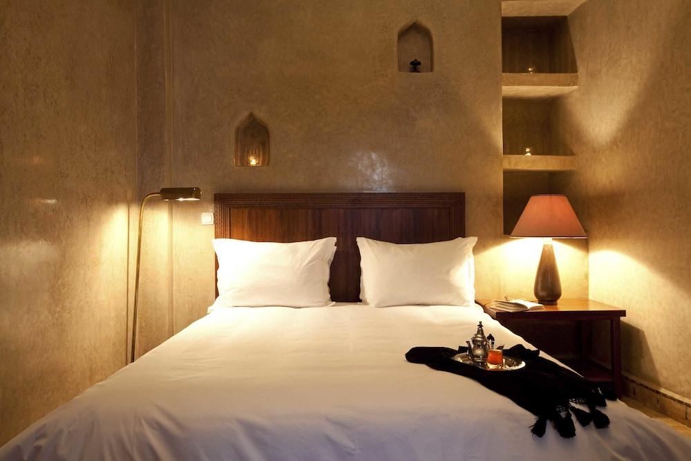 Riad Les Bougainvilliers Marrakesh Bagian luar foto