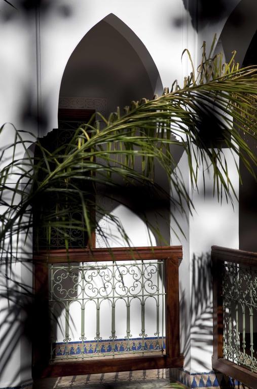 Riad Les Bougainvilliers Marrakesh Bagian luar foto