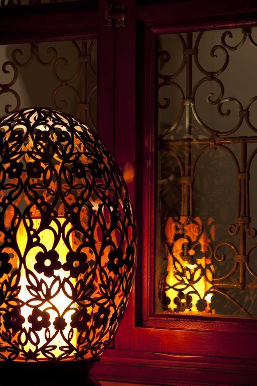 Riad Les Bougainvilliers Marrakesh Bagian luar foto