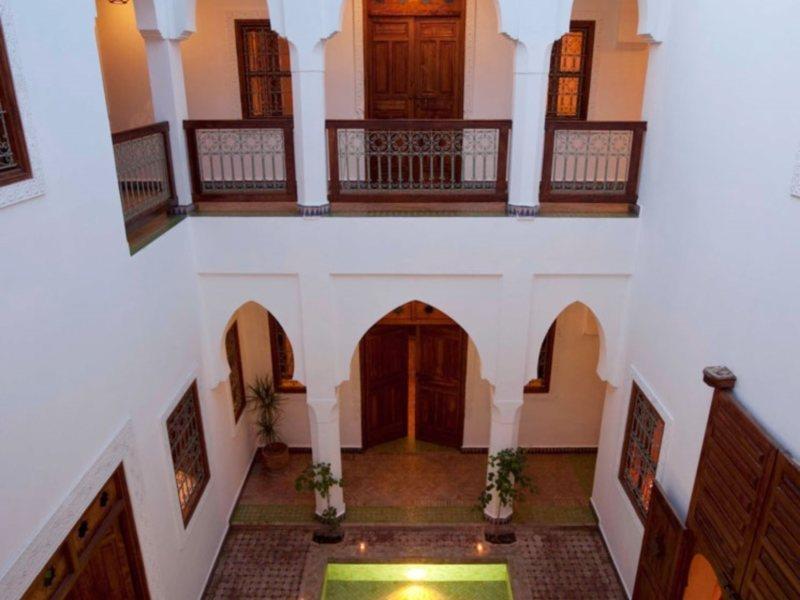 Riad Les Bougainvilliers Marrakesh Bagian luar foto