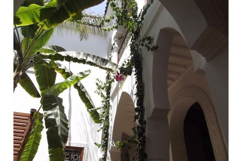Riad Les Bougainvilliers Marrakesh Bagian luar foto