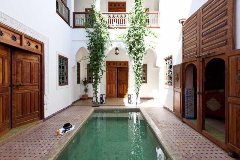 Riad Les Bougainvilliers Marrakesh Bagian luar foto